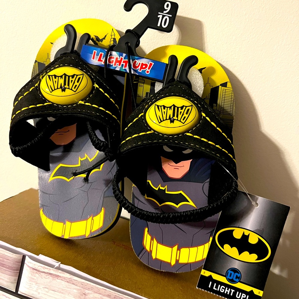 Batman Slide-On sandals- LIGHT UP